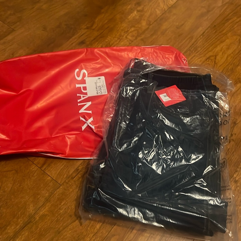 Spanx flare jeans, size M in midnight